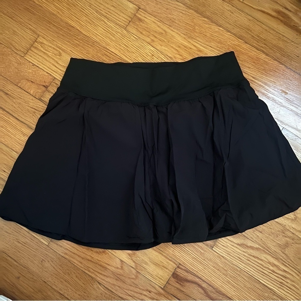Ododos black athletic skort NWT large